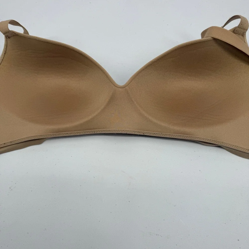 Soma Enbliss Wireless Bra Womens 36D Tan Nude Seamless Adjustable Straps